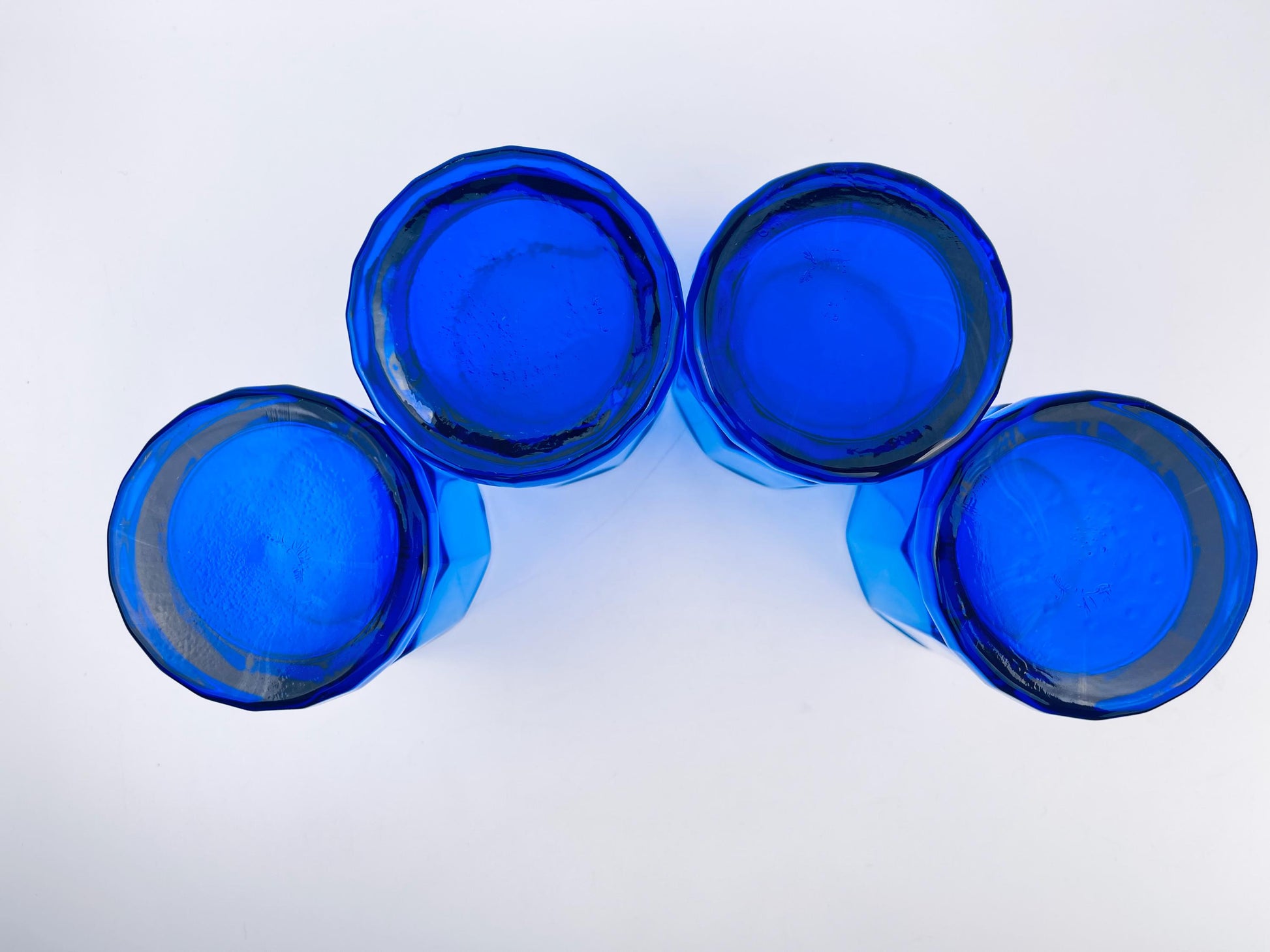 Product image for 'vintage cobalt blue drinking glasses set of four 4 decagonal geometric design' (view b9df8a)