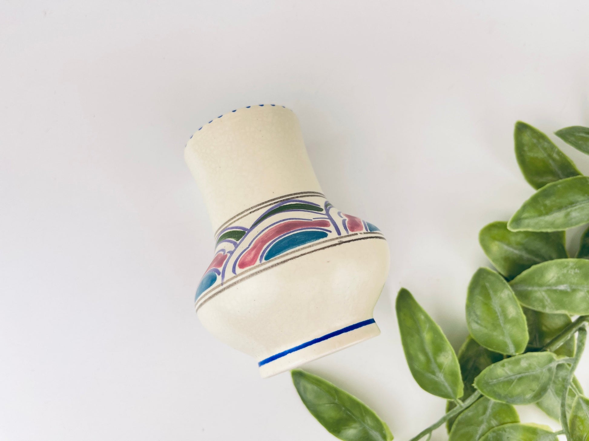 Product image for 'vintage honiton pottery art deco posey vase hand painted floral elegance' (view d342d3)
