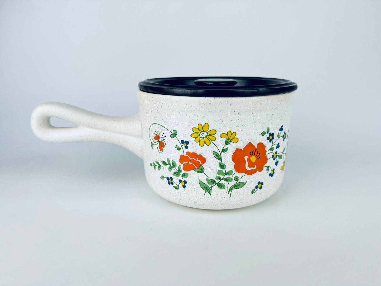 Product image for 'vintage flame proof beige speckle floral ceramic lidded pot made in japan' (view 3a8650)