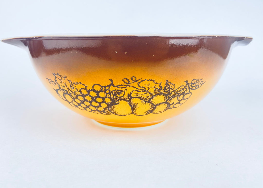 Product image for 'vintage pyrex old orchard 443 cinderella mixing bowl 2 5 qt mid century milk glass' (view 1dc0b5)