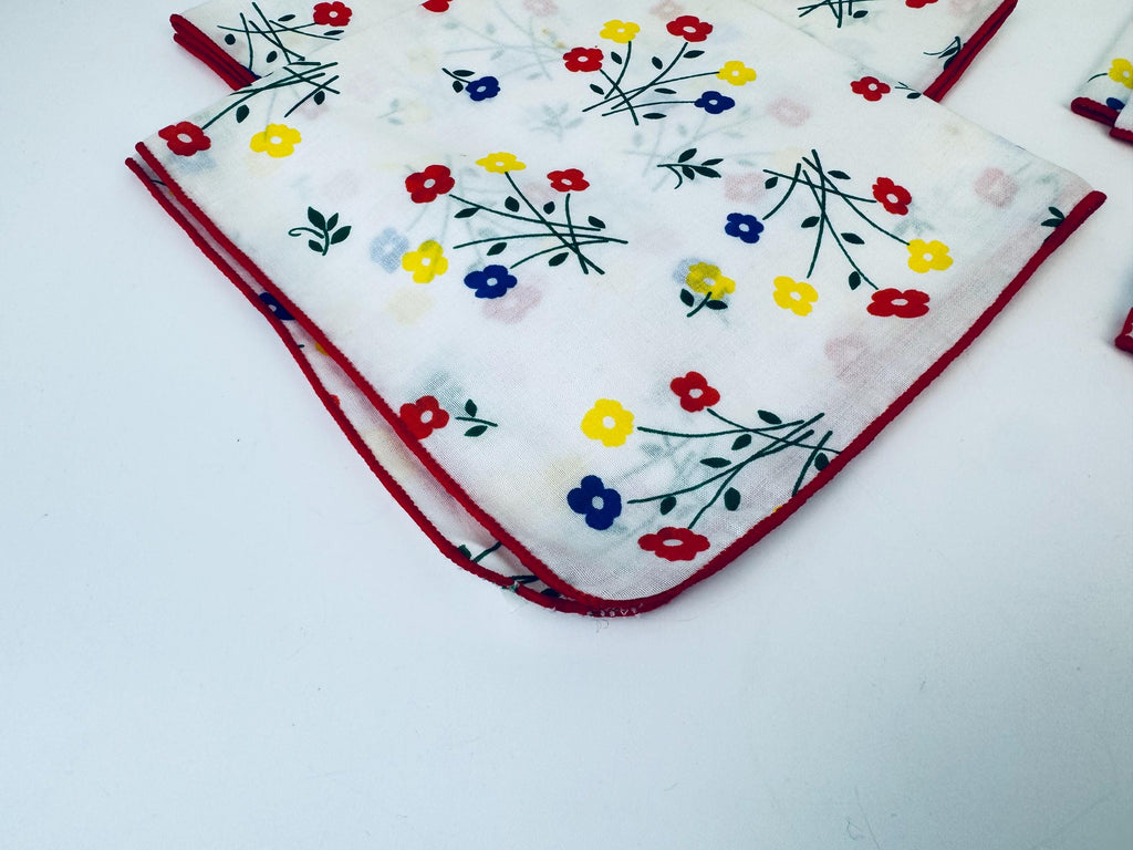 Product image for 'vintage 80s floral cloth napkins set of four 4 new old stock nos made in hong kong' (view ea995d)