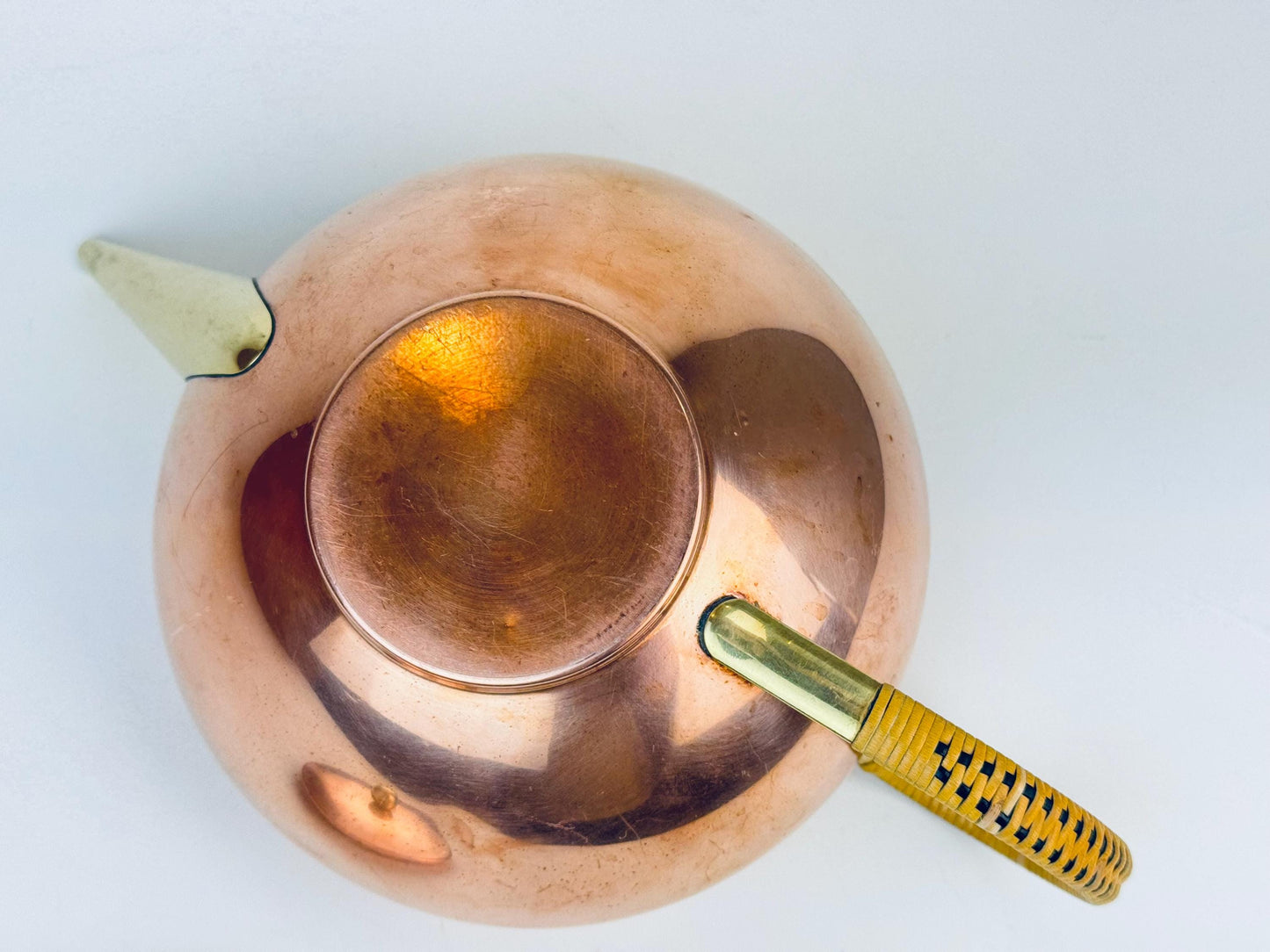 Product image for 'vintage copper brass teapot wicker wrapped handle' (view cf0f00)