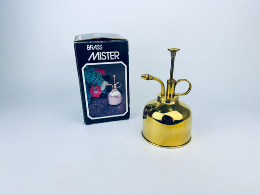 Product image for 'vintage brass plant plant mister waterer new old stock nos made in hong kong' (view 6a1df4)