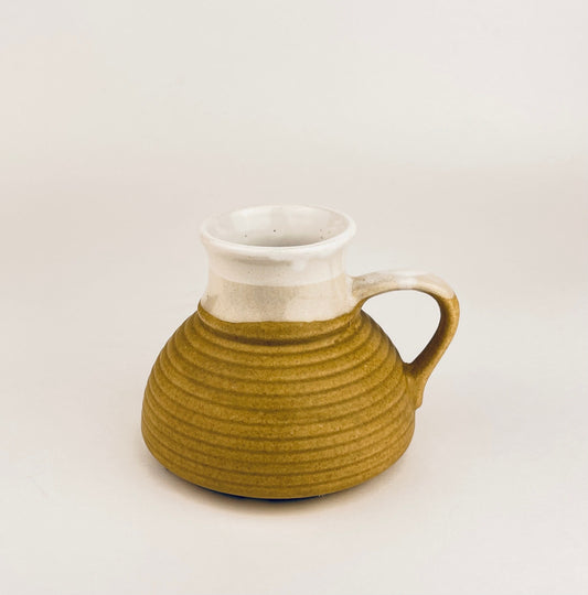 Product image for 'vintage two toned no drip drip glazed handled porcelain travel mug' (view c31dbb)