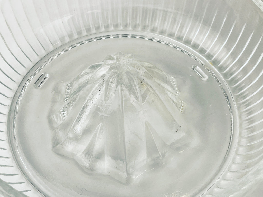 Product image for 'vintage ribbed glass orange citrus juicer reamer' (view 471bc1)