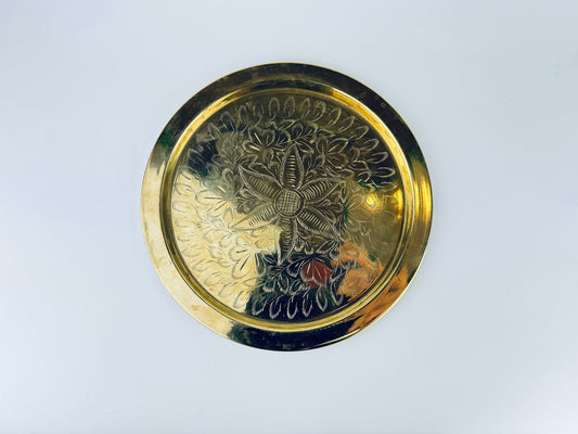 Product image for 'vintage ornately carved round brass decorative tray platter attractive aged metal patina' (view 7c6b2c)