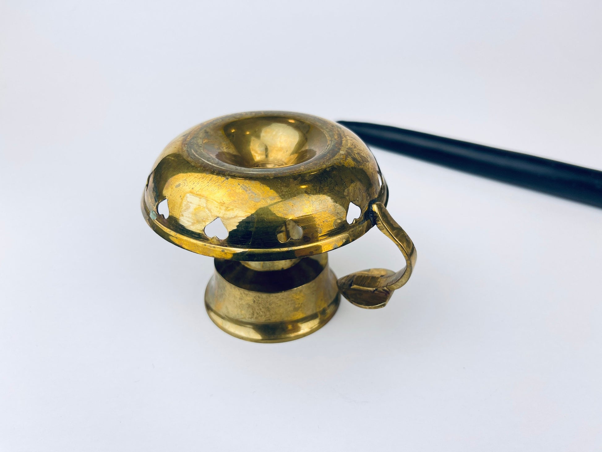 Product image for 'vintage brass heart chamber candlestick holder attractive aged metal patina' (view 60a558)