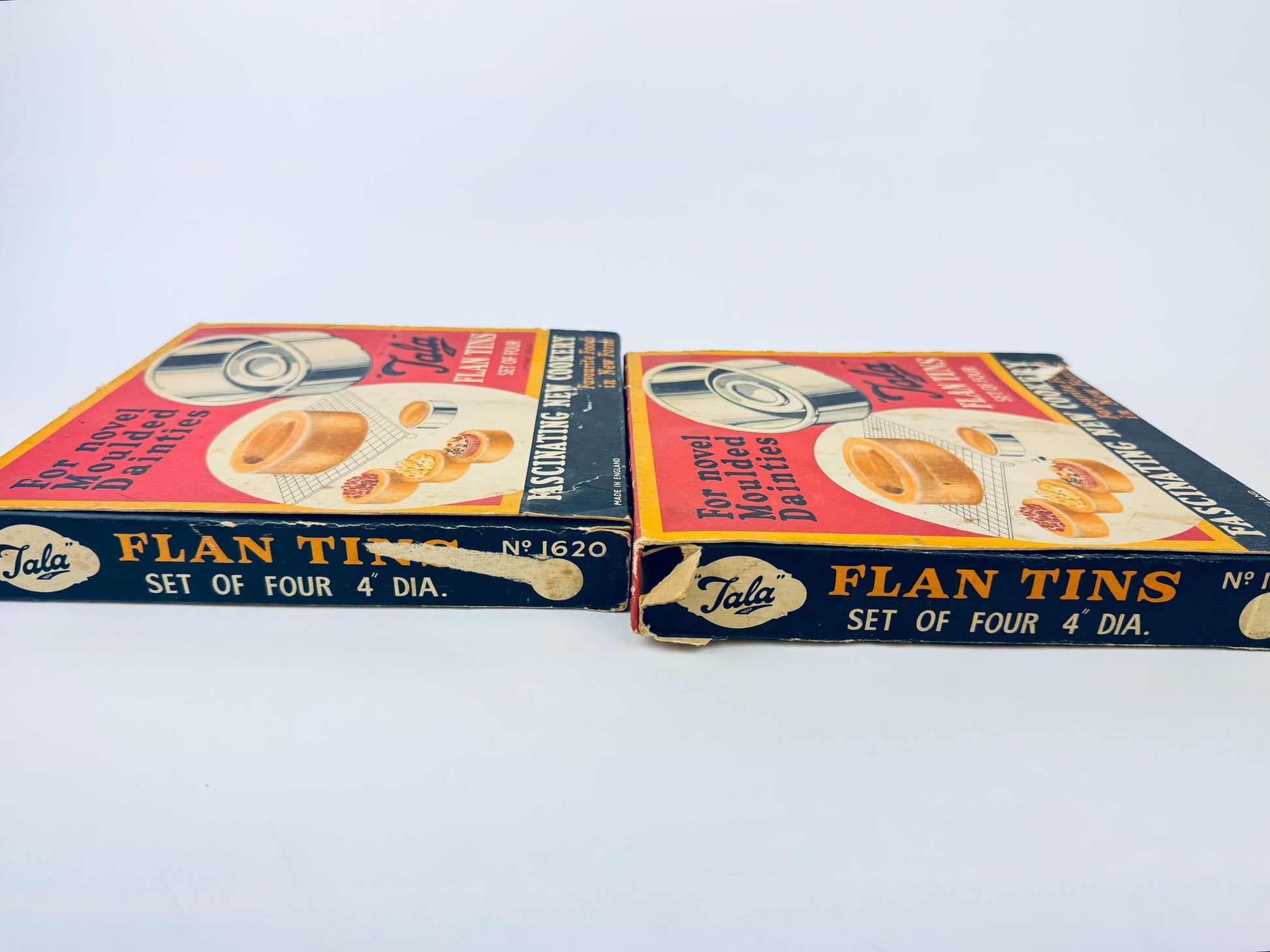 Product image for 'vintage 1950s tala flan tins set of four made in england' (view 4fc25d)