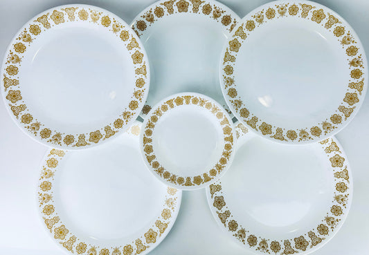 Product image for 'vintage corelle by corning butterfly gold pattern glass plate replacement sold individually' (view 6dee94)