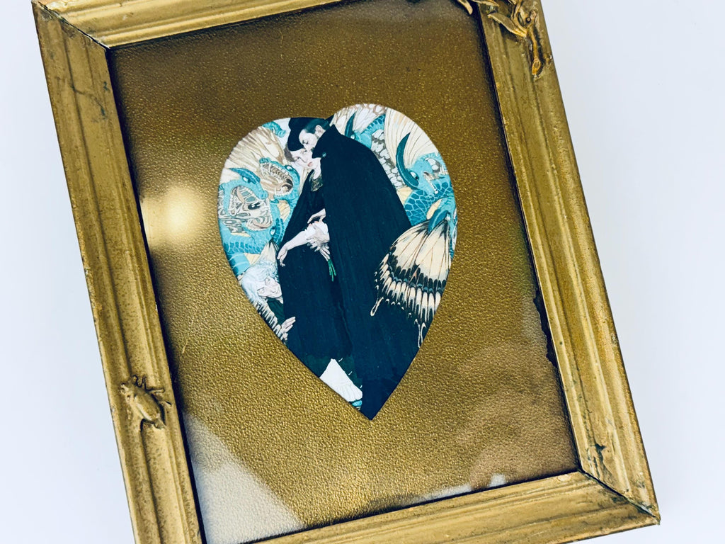 Product image for 'antique gilded picture frame floral embellishments heart cutout' (view 6a8950)