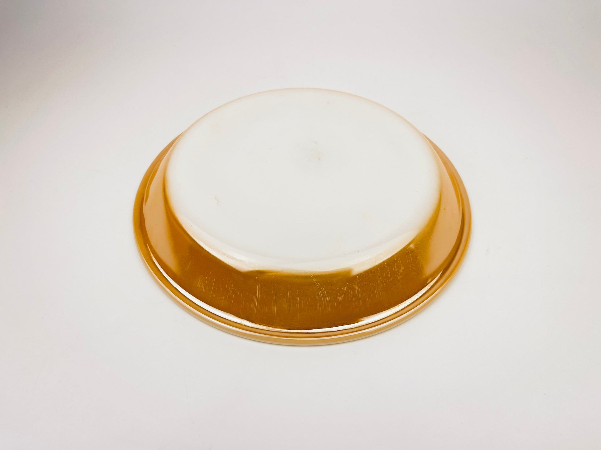Product image for 'vintage fire king peach lustreware 9 pie plate dish made in usa 460' (view a00d93)