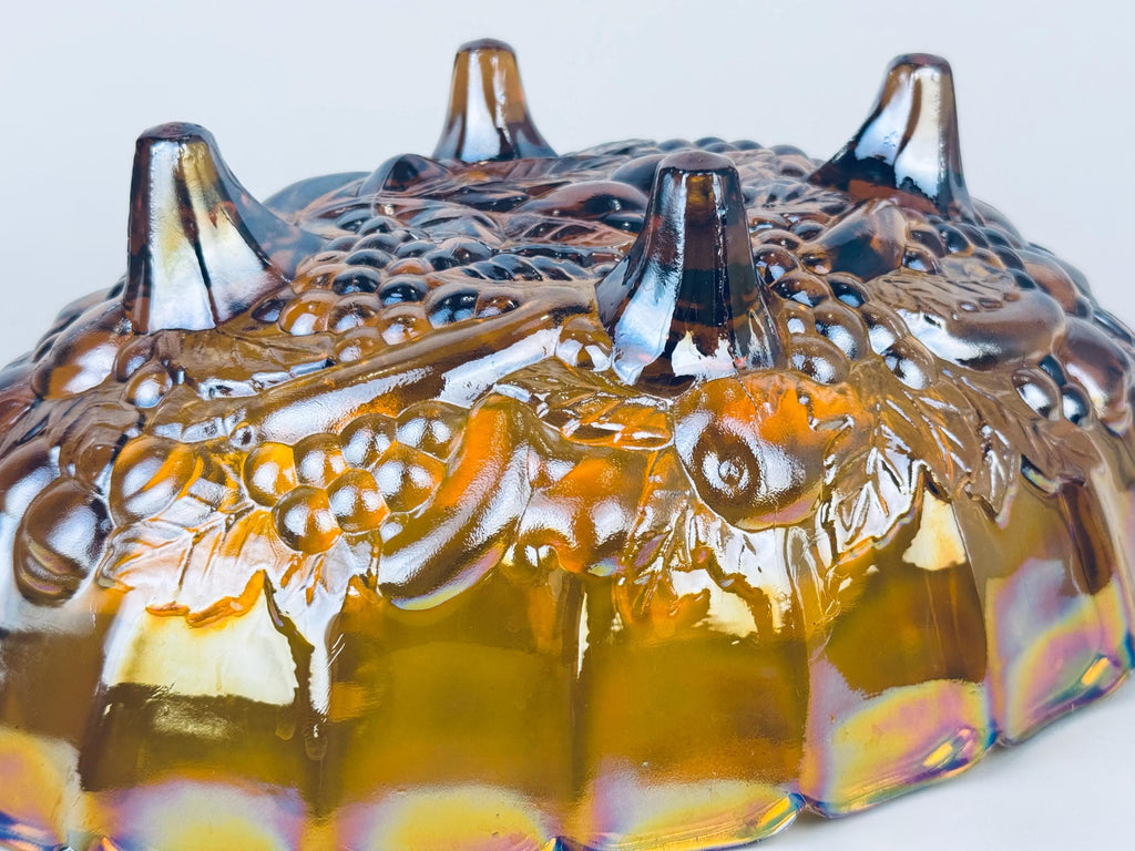 Product image for 'vintage indiana amber carnival glass harvest grape four footed fruit bowl' (view ee6042)
