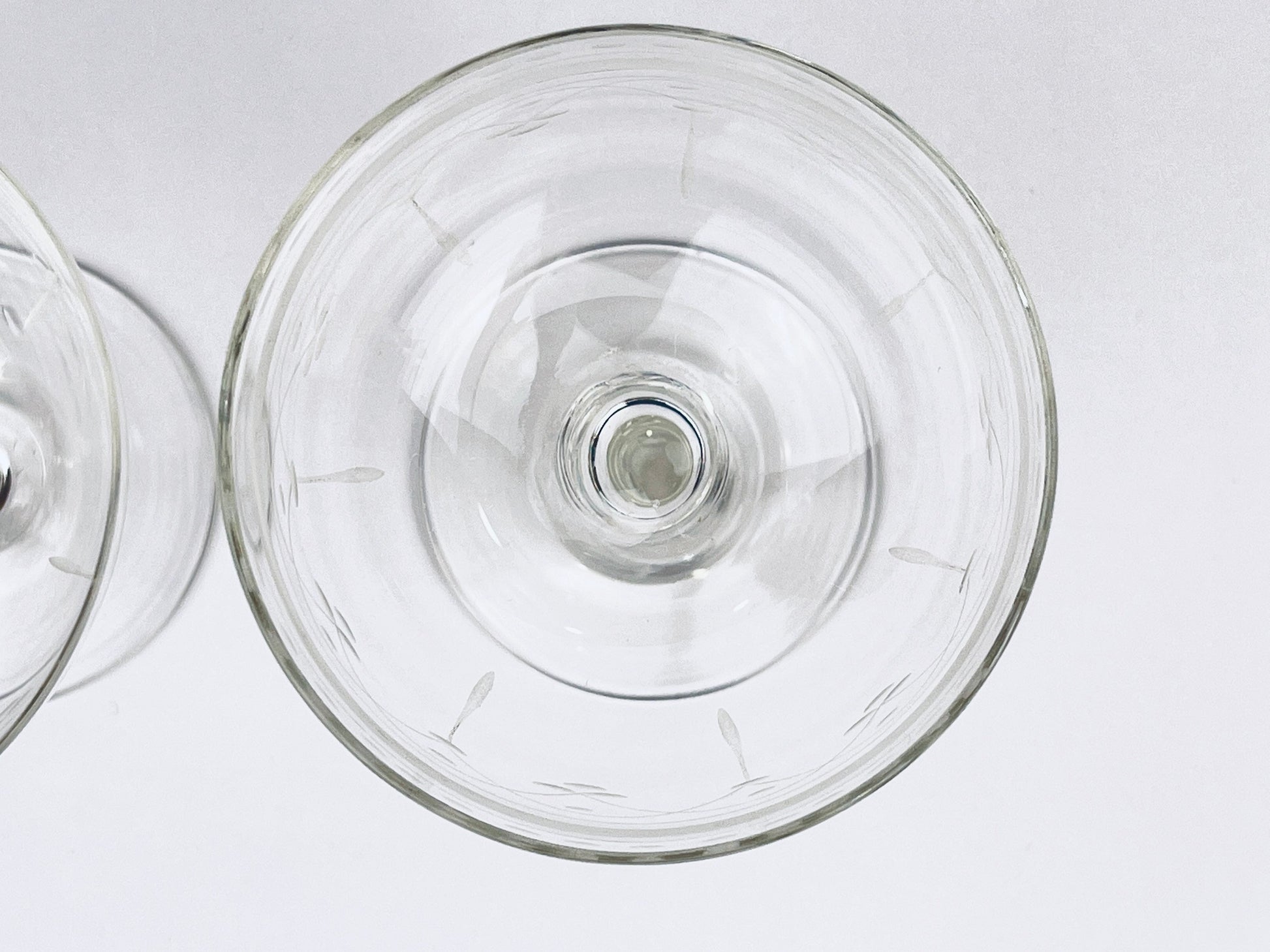 Product image for 'vintage etched martini glasses mid century elegance set of 2' (view c47bc8)