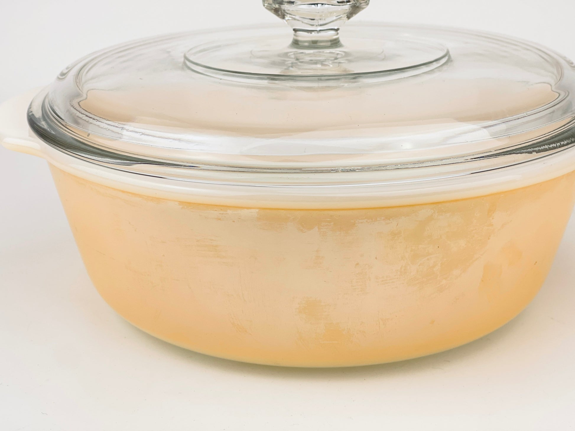 Product image for 'vintage fire king peach lustreware casserole dish lid 2 qt 1 89 litre made in usa' (view 74ce8c)