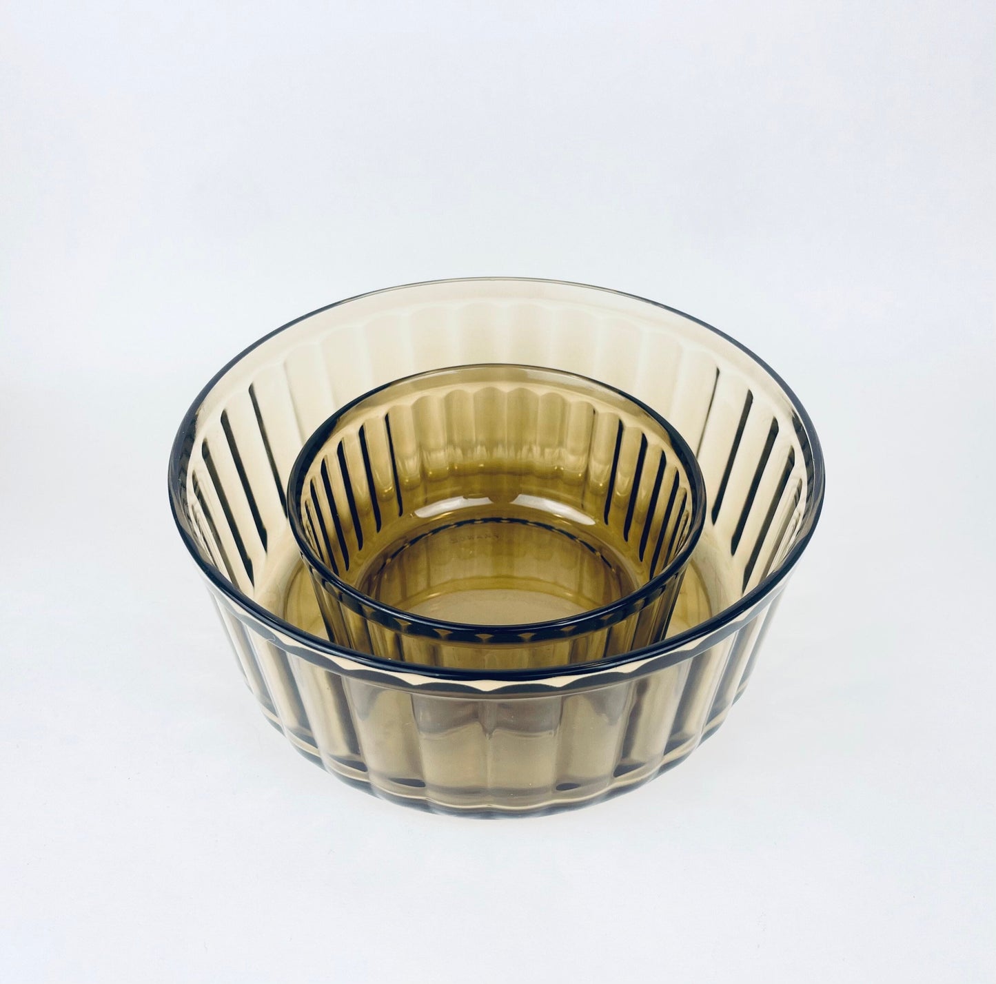 Product image for 'vintage arcopal smokey brown glass bowls set of 2 made in france' (view af29b2)