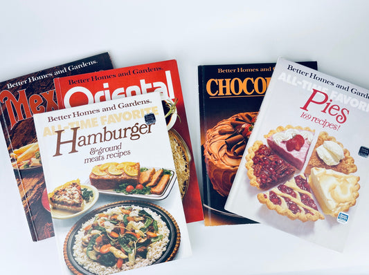 Product image for 'vintage better homes gardens 1983 hardcover cook books mexican oriental hamburger chocolate pies sold separately' (view 1123e9)