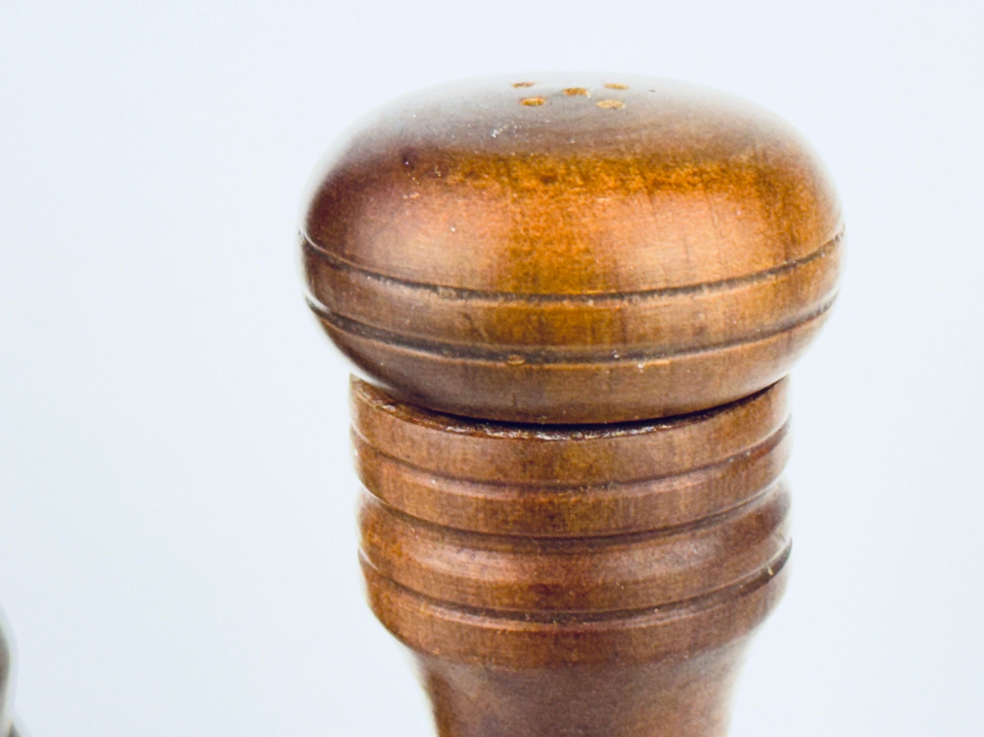 Product image for 'vintage wood salt shaker pepper grinder set of two 2 made in japan' (view db9694)