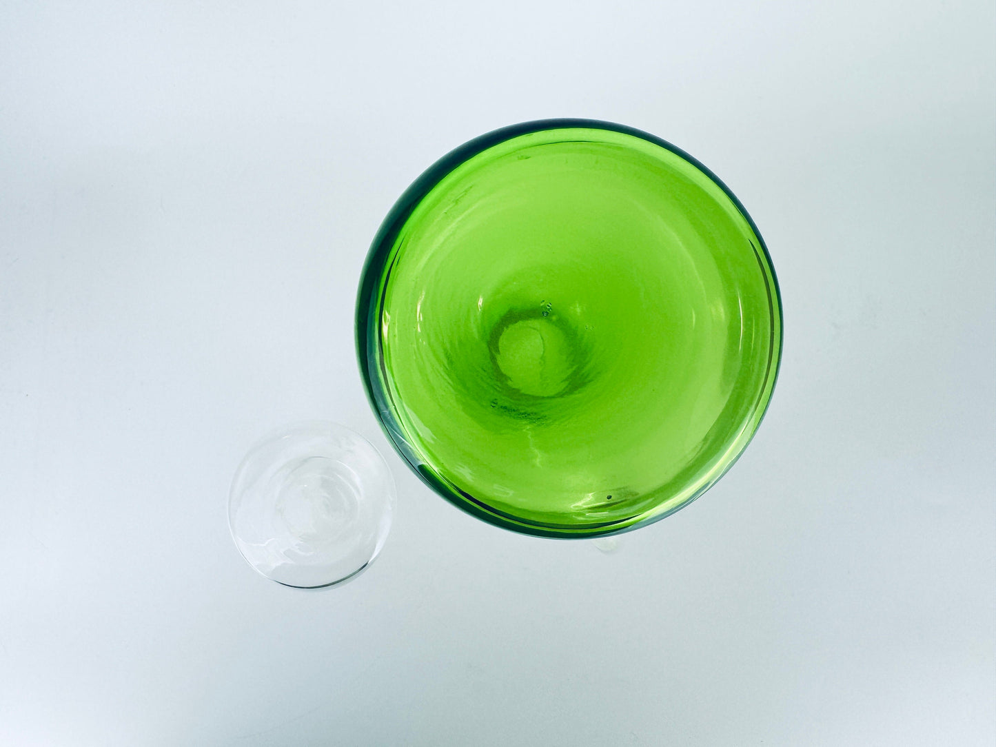 Product image for 'vintage mid mod bright green clear glass decanter pitcher barware gift' (view 8b8384)