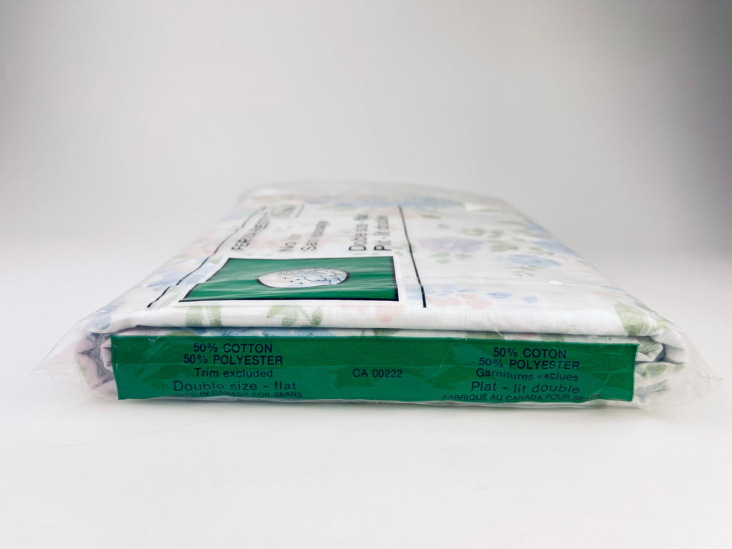 Product image for 'vintage sears perma prest floral double full flat sheet 50 50 cotton polyester blend new old stock nos made in canada' (view 4711bf)