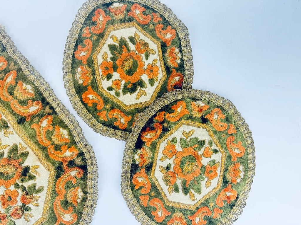 Product image for 'vintage round floral dressing table mats doilies set of three 3 metallic lace trim made in belgium' (view f8a1b8)