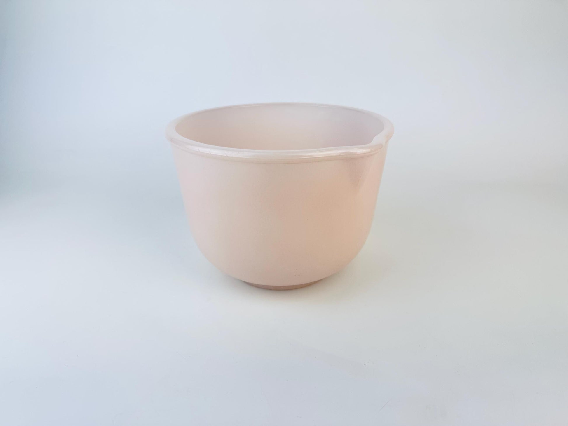 Product image for 'vintage rare 1950s pink glasbake mixing bowl for sunbeam mixmaster made in usa' (view 33568e)