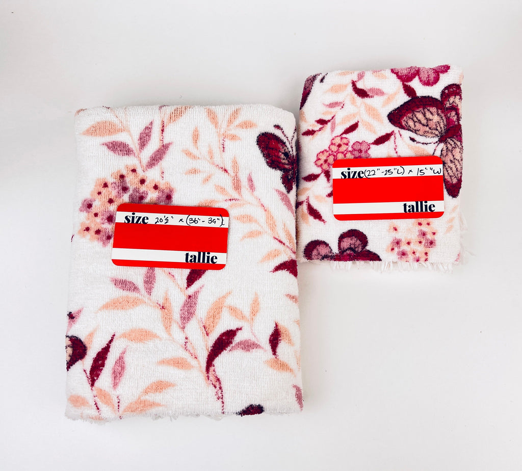 Product image for 'vintage cambridge butterfly floral bath hand towels cotton polyester blend made in canada' (view 0a6522)