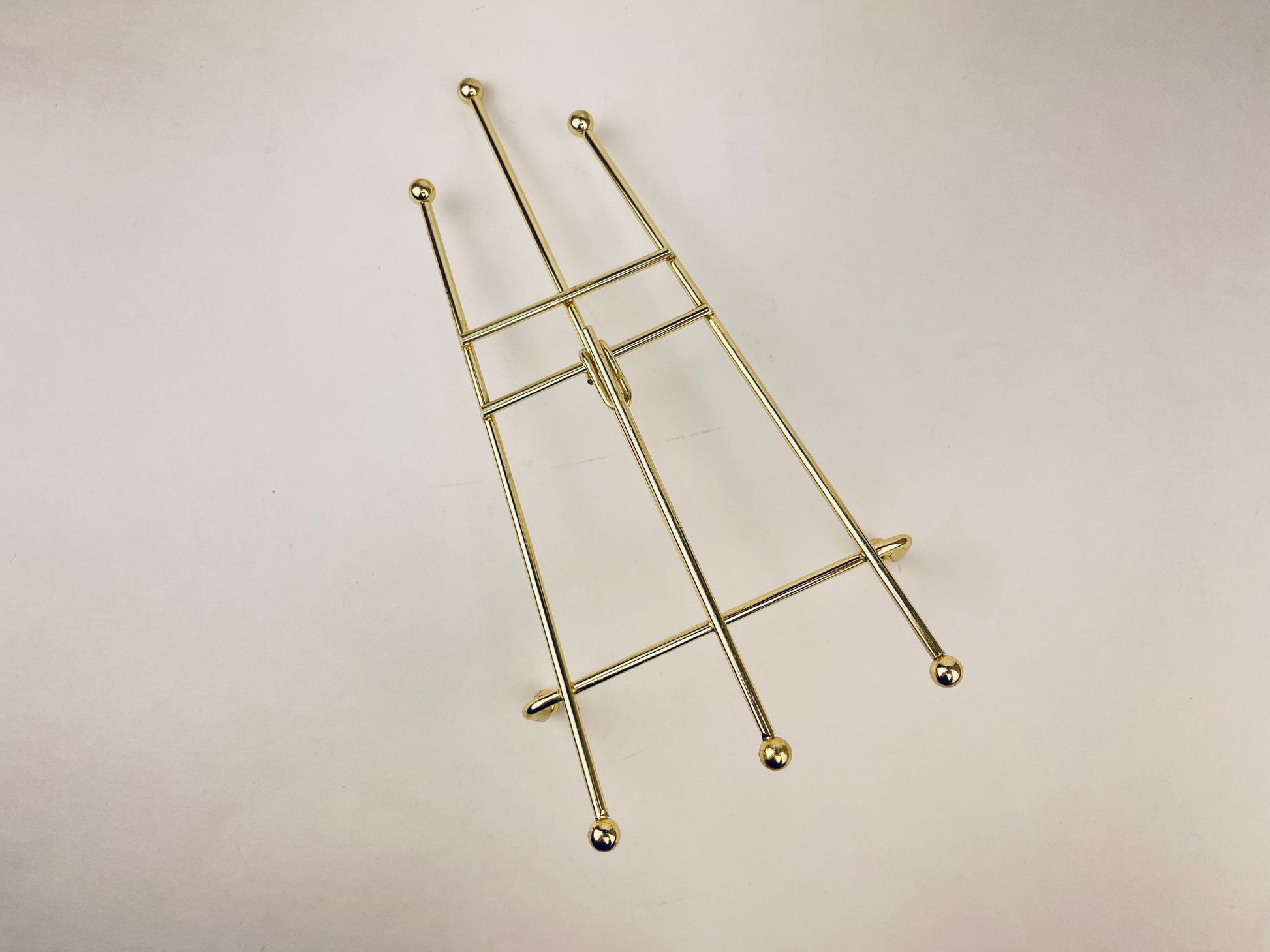Product image for 'vintage gold collapsible small easel picture sheet music holder' (view ec7b19)