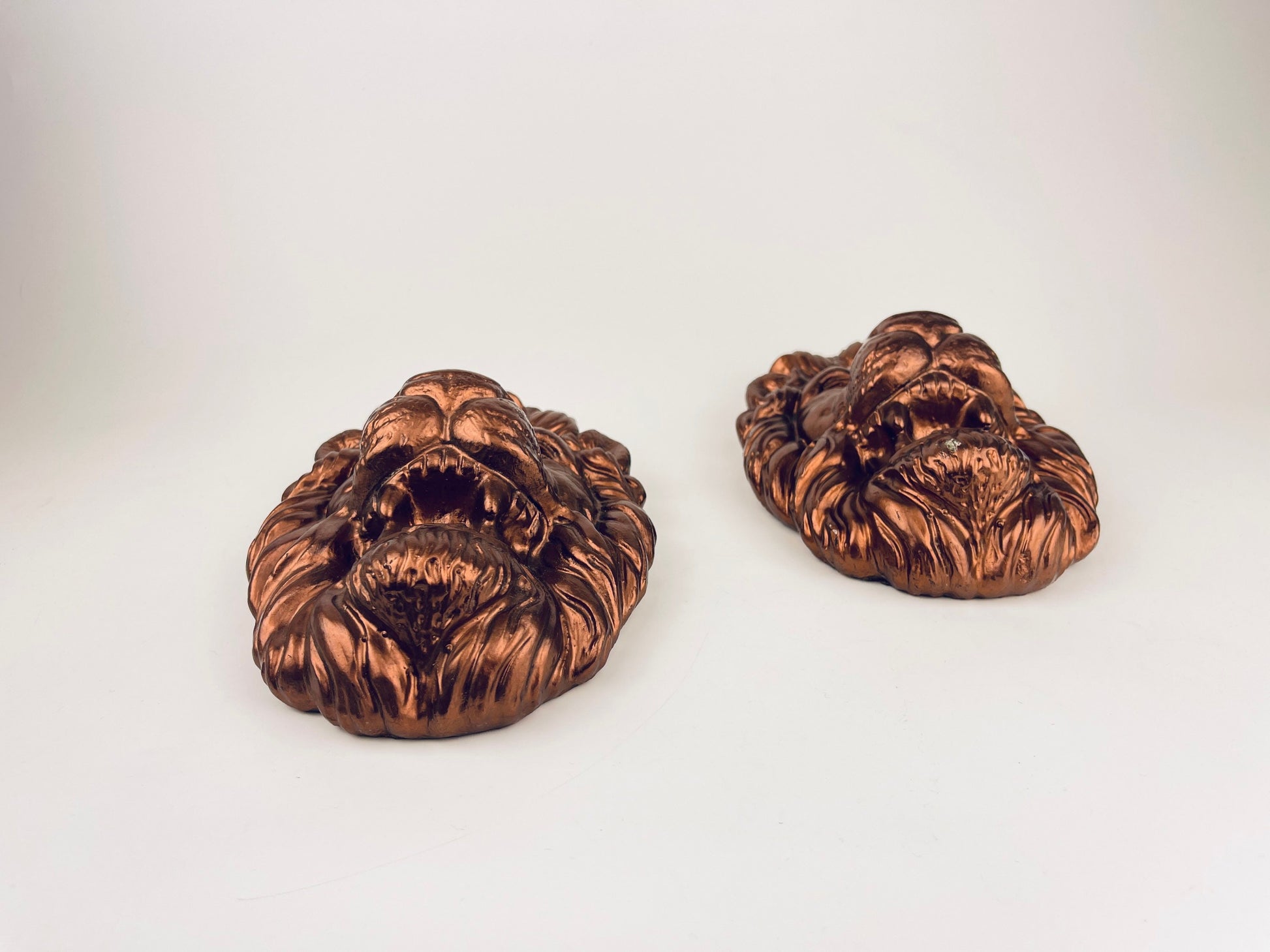 Product image for 'vintage solid concrete rose gold copper painted lion head bust art set of two 2' (view c6925a)