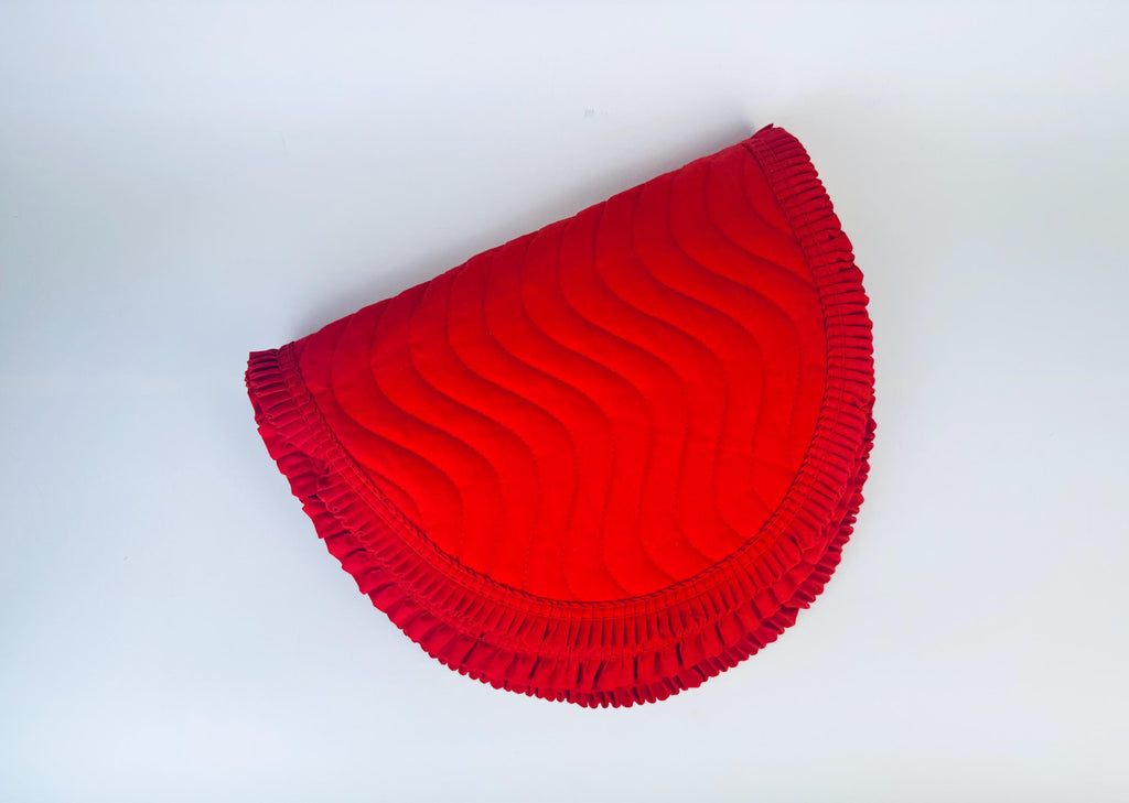 Product image for 'vintage red quilted place mats set of four 4 valentines tablescape' (view 214afb)