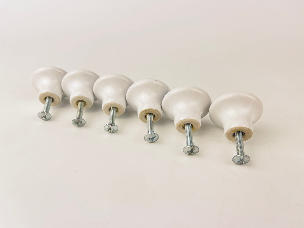 Product image for 'vintage chinoiserie style blue white floral ceramic knobs set of 2' (view c5788a)