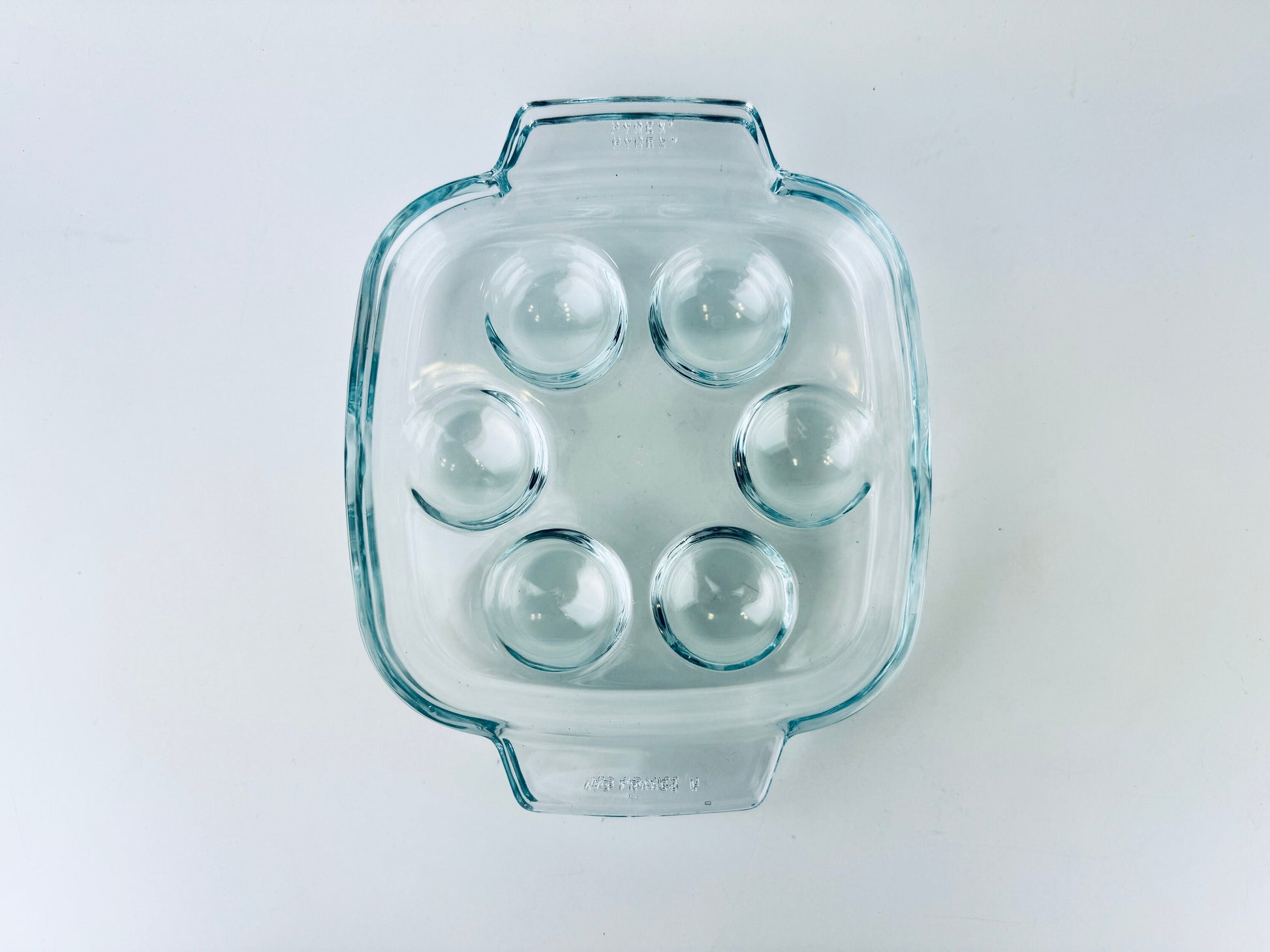 Product image for 'vintage pyrex clear glass escargot snail devilled egg plates 473 set of two 2 made in france' (view 5995c8)