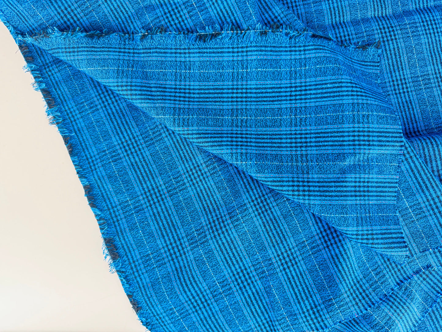 Tissu polyester à carreaux bleu et noir vintage - 122 x 147 cm