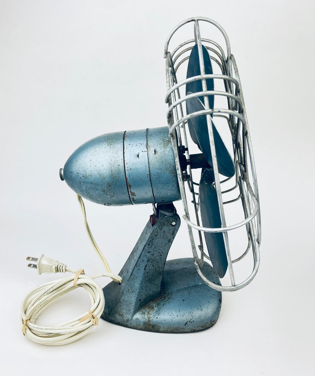 Product image for 'vintage electrohome long life 11 cage fan rustic industrial decor attractive aged metal patina model 511060h3 dominion electrohome' (view 1f2b89)