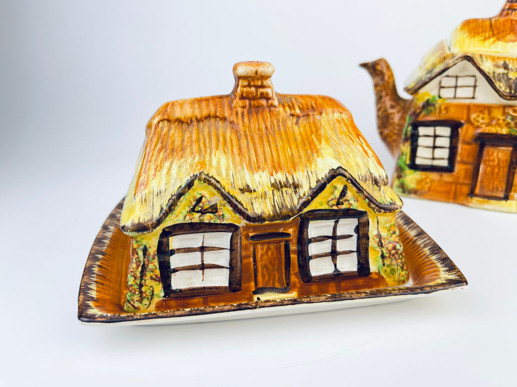Product image for 'vintage price kensington ye olde cottage tea kettle tea pot cheese cloch butter container made in england sold separately' (view 81e1f4)