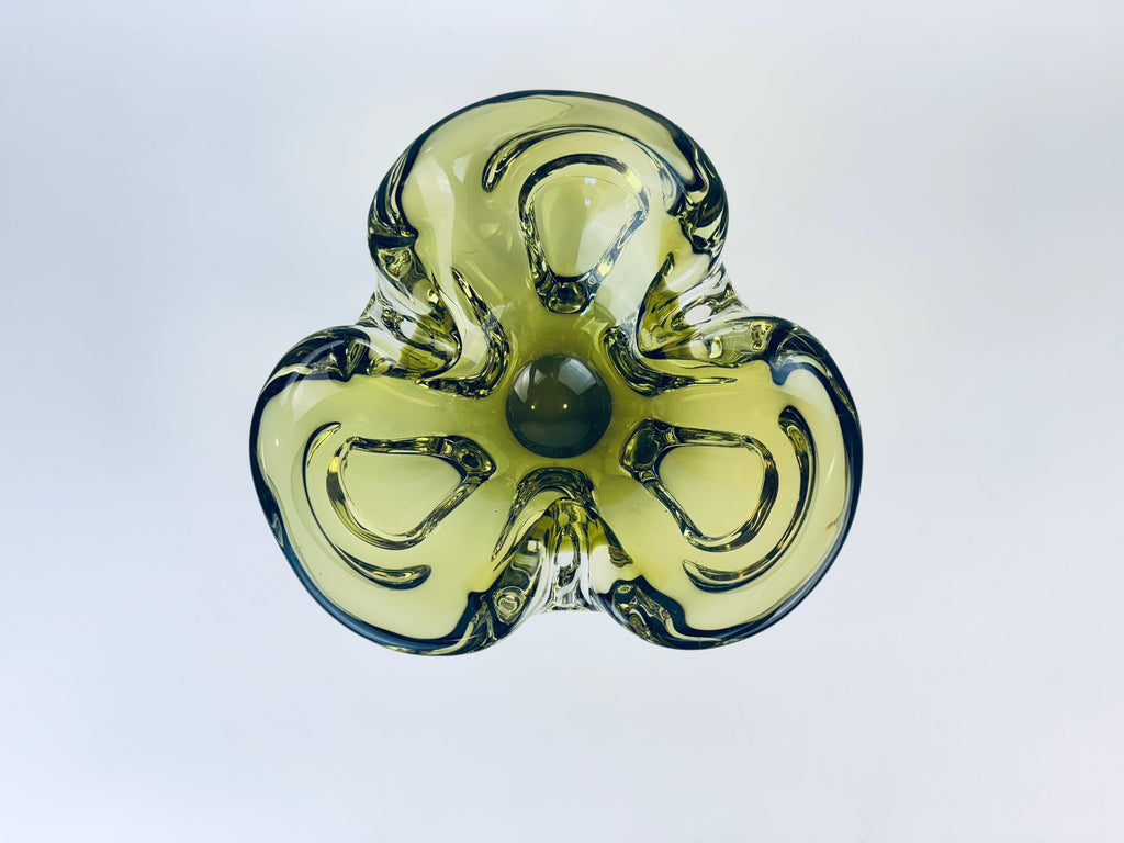 Product image for 'vintage olive green chalet glass ashtray bowl made in canada' (view 73dbd5)