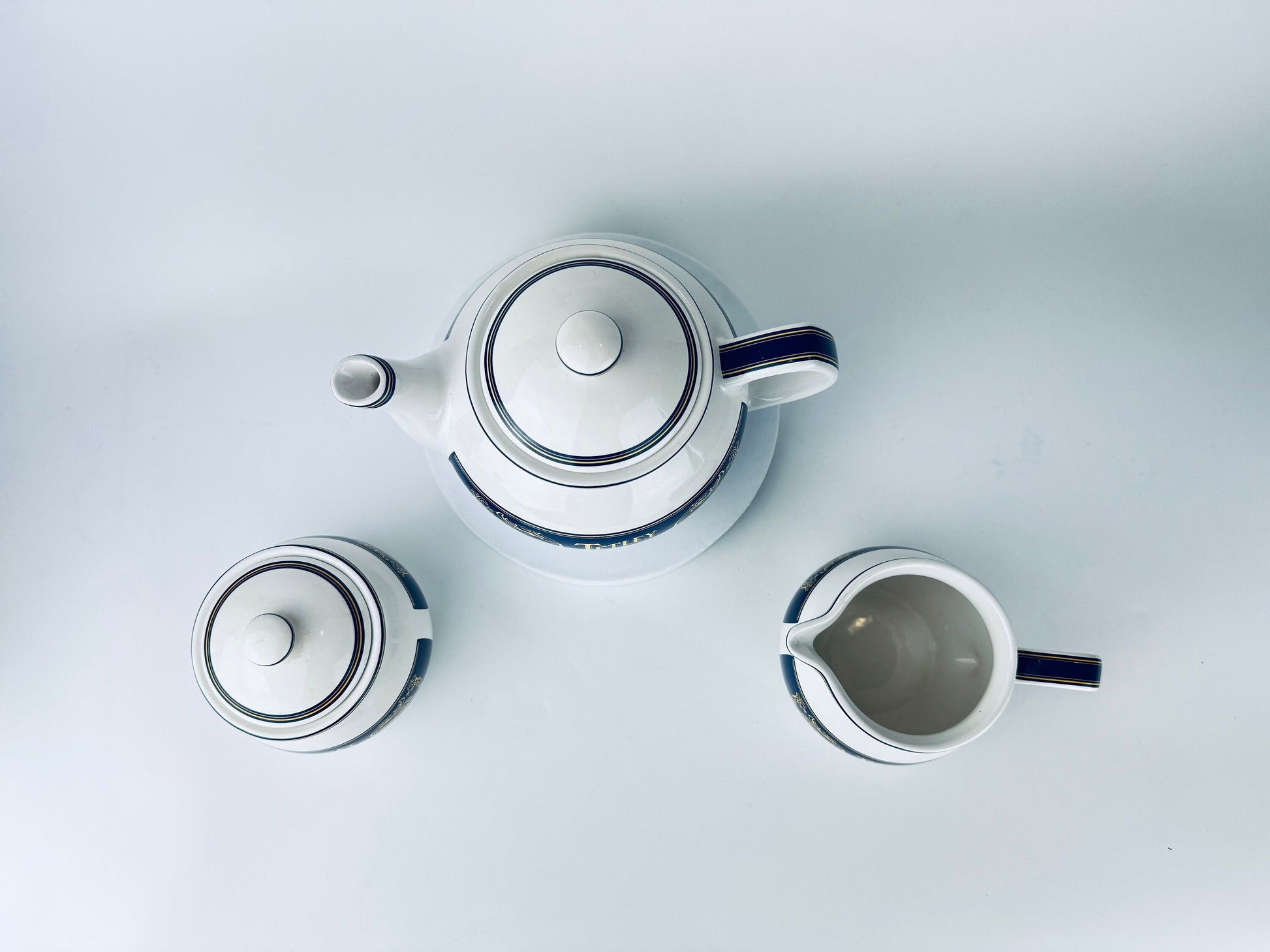 Product image for 'vintage tetley teas kettle teapot set since 1837 made by kilncraft in england promotional tea gift item' (view cb7d62)