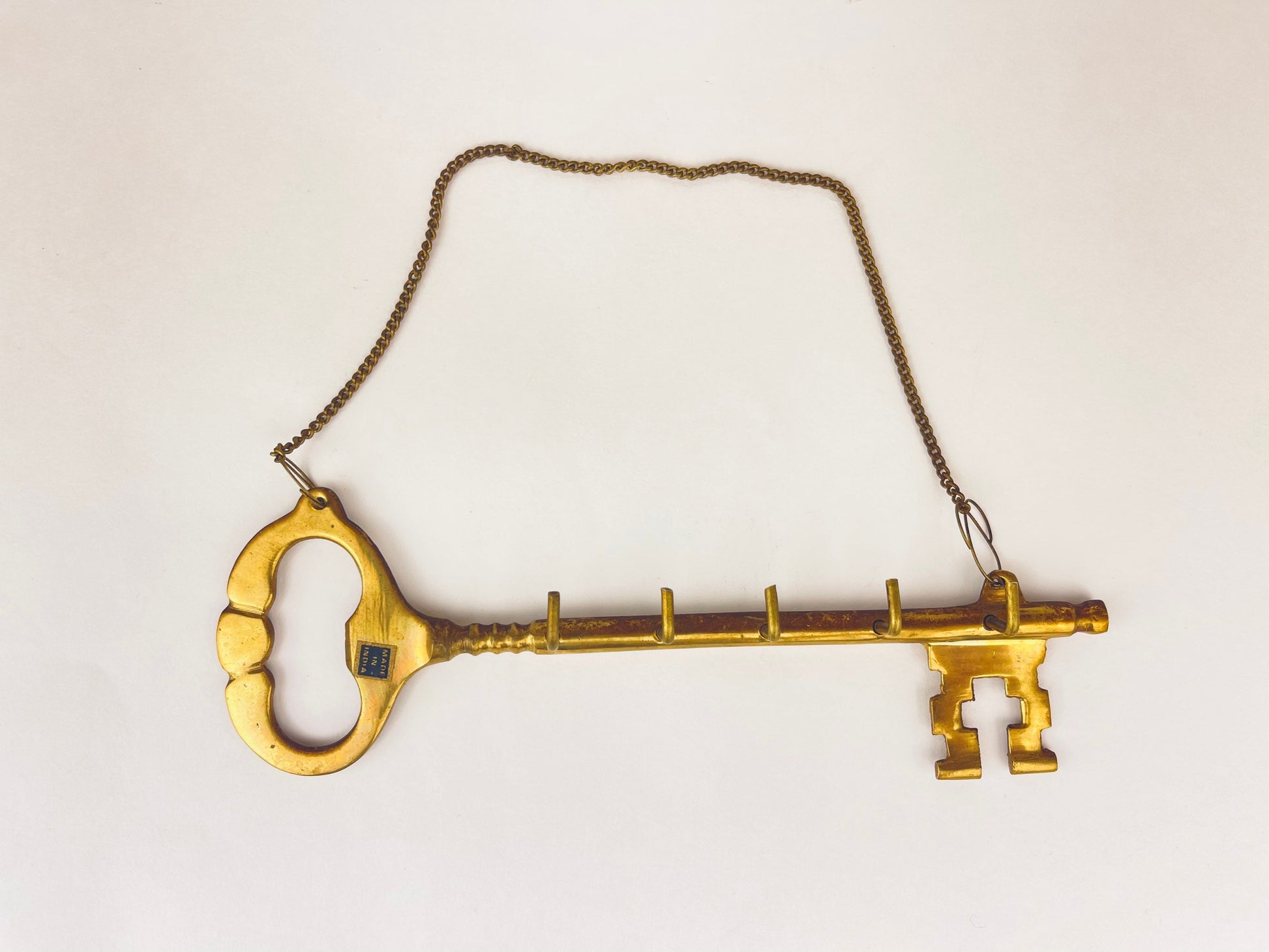 Product image for 'vintage wall mounted brass skeleton key holder four hooks' (view 8a29b2)