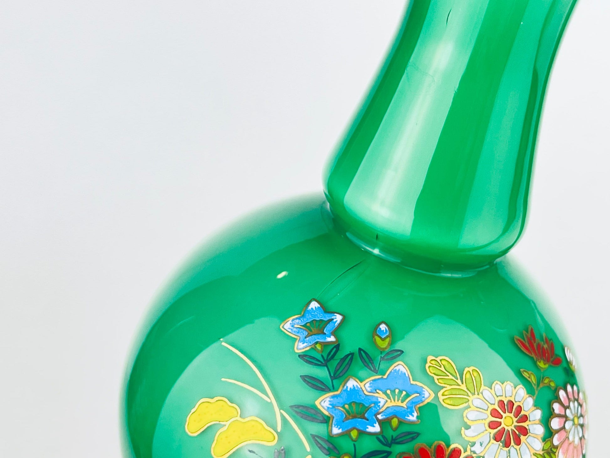 Product image for 'vintage glass bud vases set of two 2 hand painted enamelled flowers gold rim top pattern made in japan' (view ea51df)