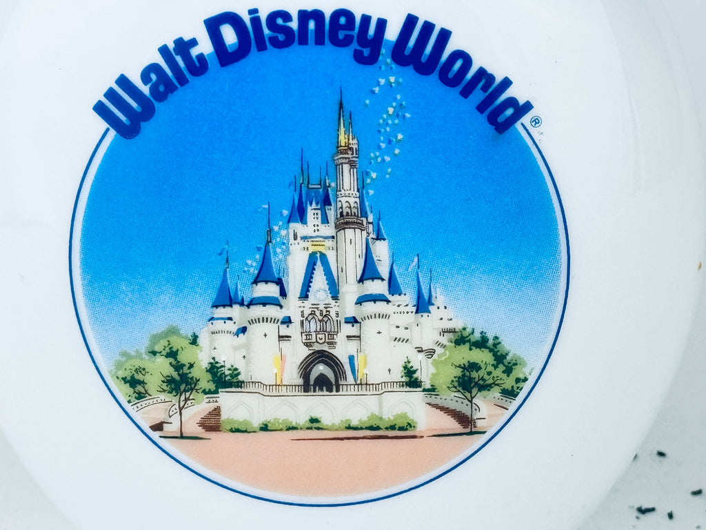 Product image for 'vintage walt disney world ceramic bud vase cinderellas castle design made in japan vintage souvenir' (view 9be4eb)