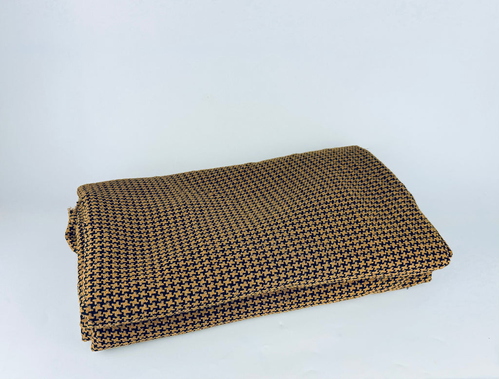 Product image for 'vintage brown black houndstooth thick woven jacquard polyester fabric 58 x 132' (view b5c45a)