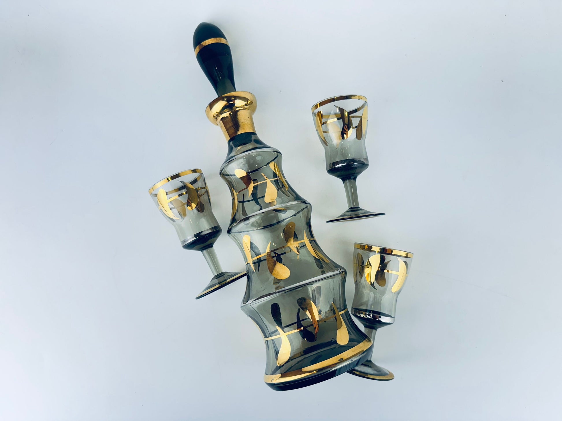 Product image for 'vintage mid century black gold curvy glass barware set decanter glasses bohemia crystal made in czechoslovakia barware gift' (view 3573b3)