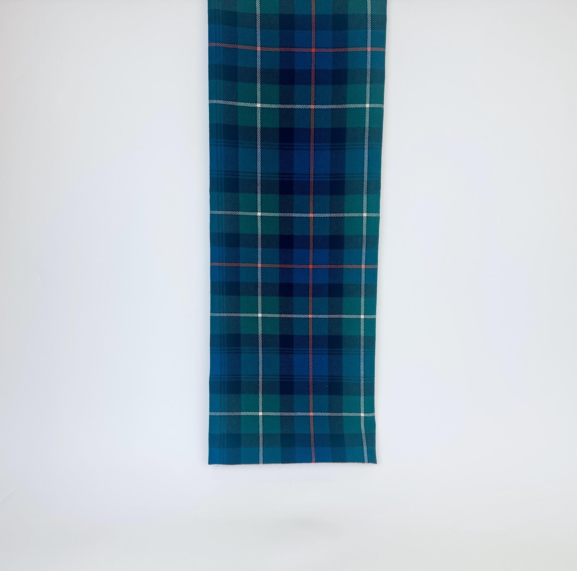 Product image for 'vintage authentic tartan plaid wool kilt fabric made in scotland the hector russell group' (view ad5228)