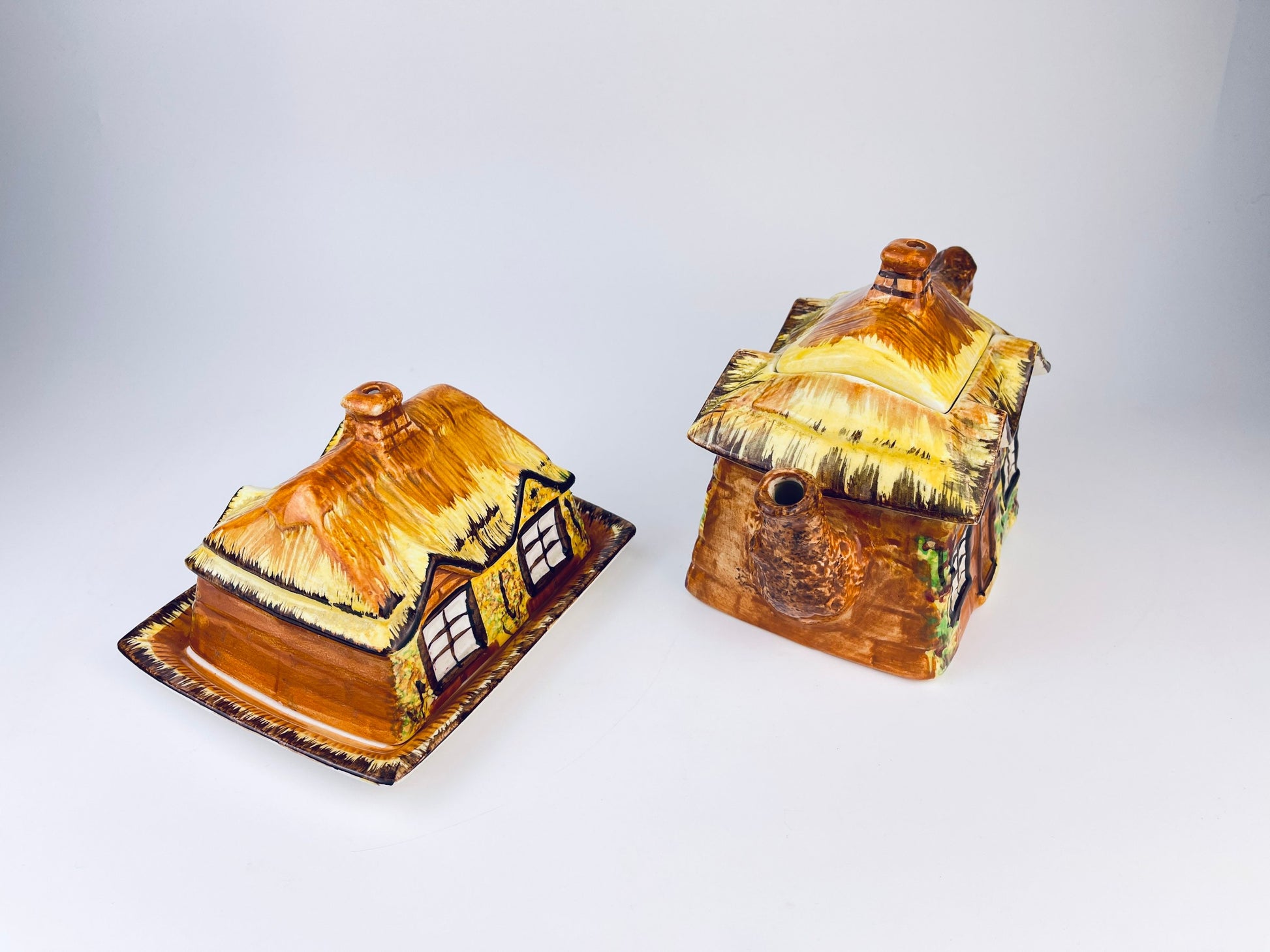 Product image for 'vintage price kensington ye olde cottage tea kettle tea pot cheese cloch butter container made in england sold separately' (view 30a08d)
