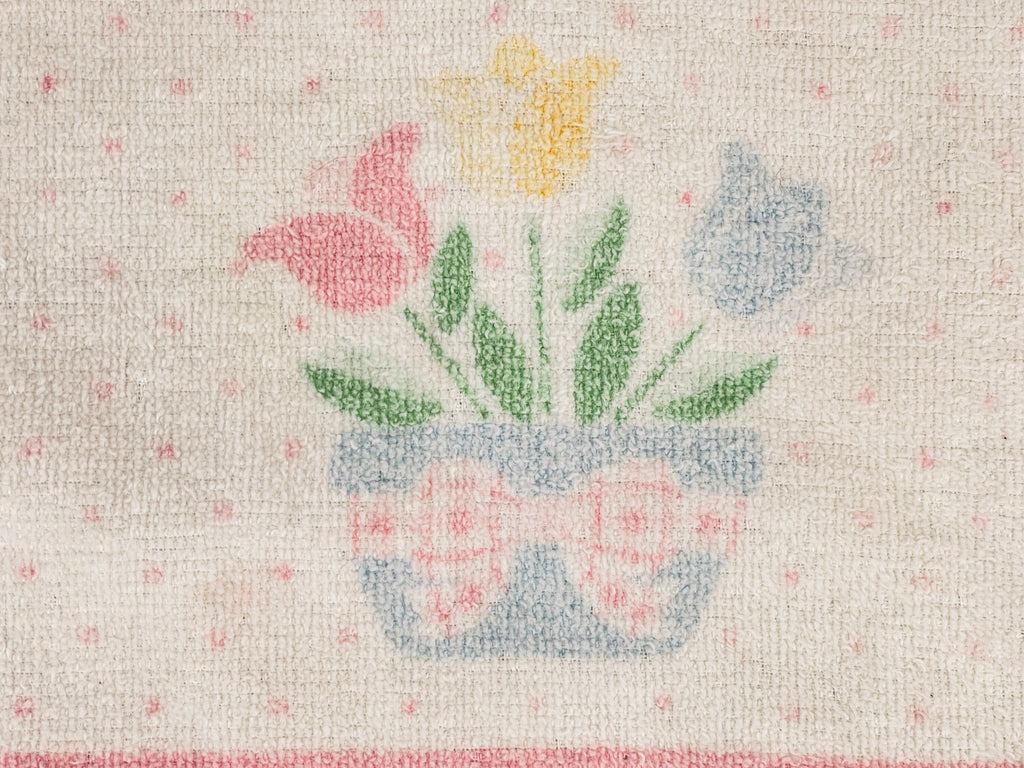 Product image for 'vintage spring floral rectangular fringe hand towel' (view f1d9b4)