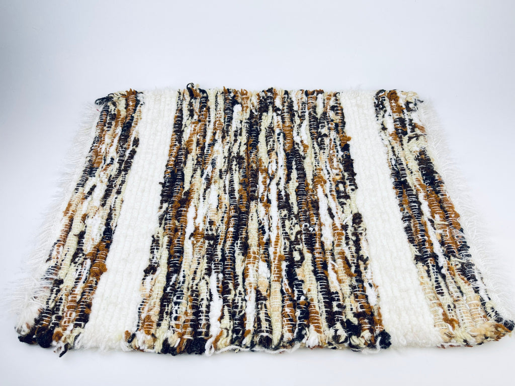 Product image for 'vintage brown white fringe style place mats set of four 4' (view e918d6)
