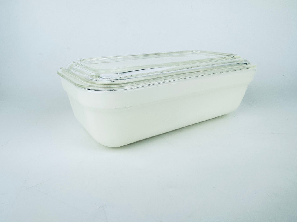 Product image for 'vintage fire king white milk glass refrigerator dish lid made in usa' (view cf3061)