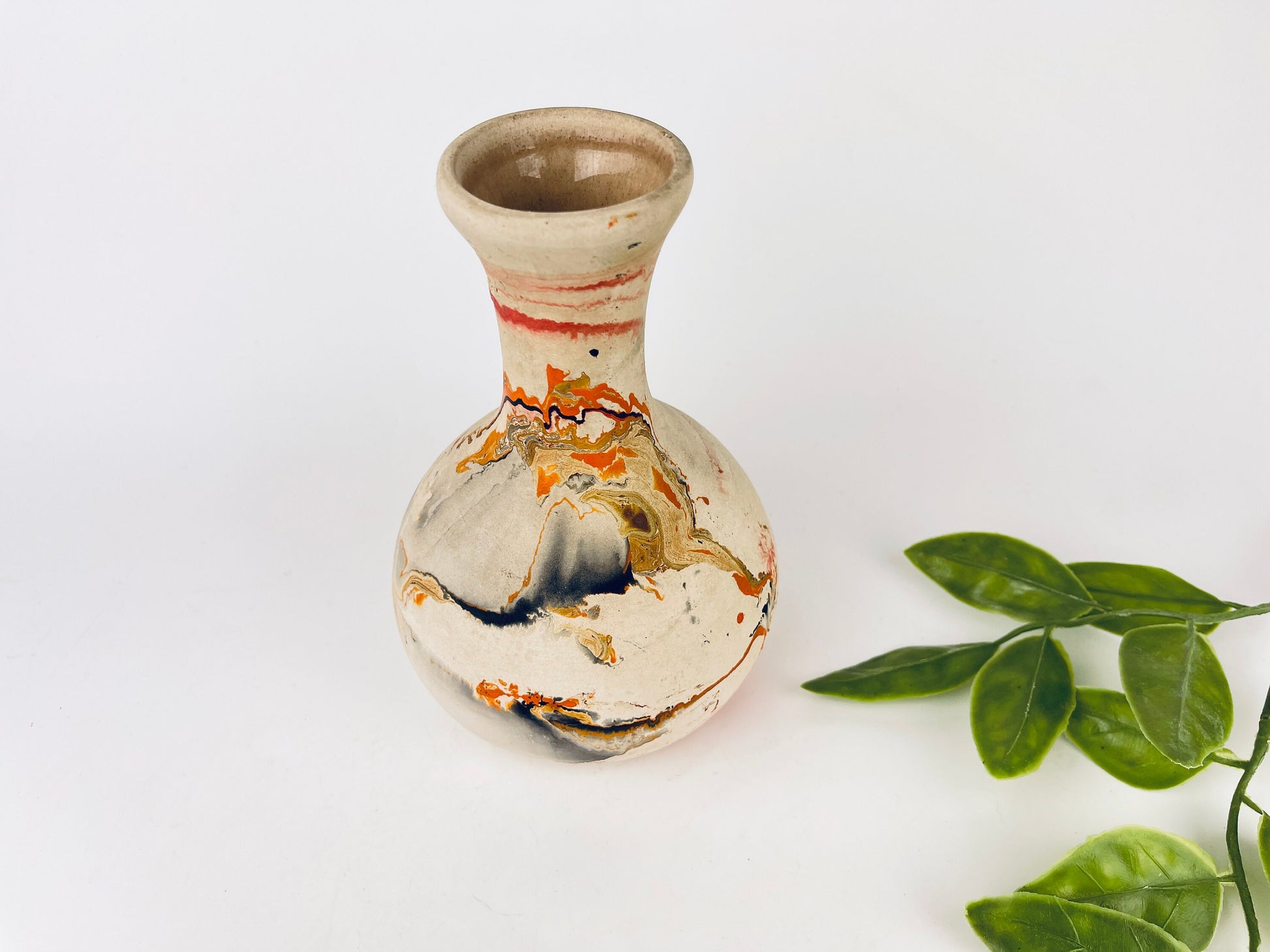 Product image for 'vintage nemadji pottery swirl bud pottery vase beige orange black pattern made in usa' (view c37ea7)