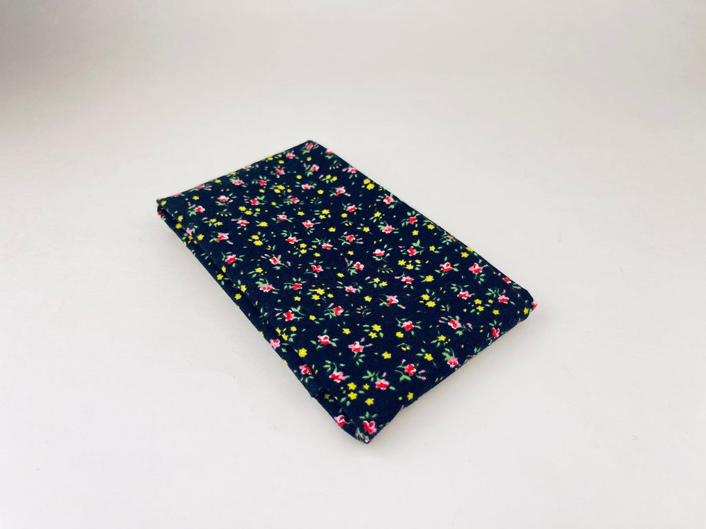Product image for 'vintage black yellow pink floral fabric fat quarter 18 x 22' (view 63ad01)