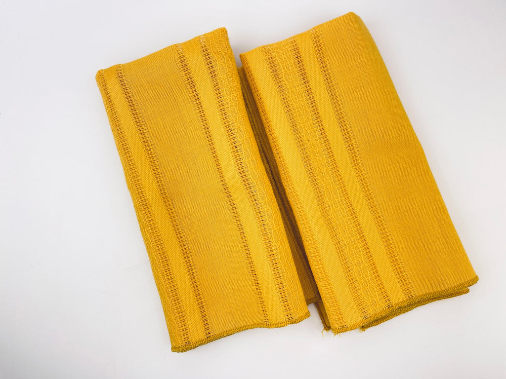 Product image for 'vintage golden yellow square placemats set of two 2' (view 244f09)