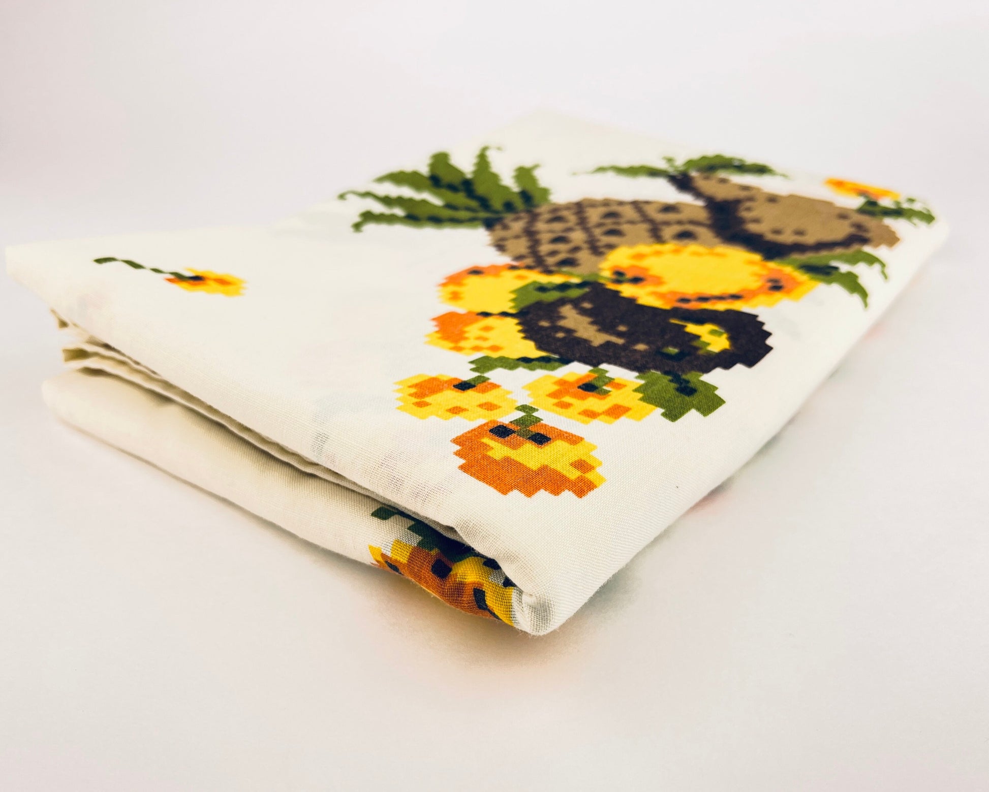 Product image for 'vintage 1960s pixel fruit tablecloth tropical retro kitchen linen' (view 9f2857)